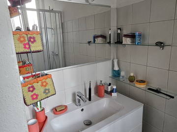 Homestay for rent in Saint-Étienne - photo 7 : Bathroom-7