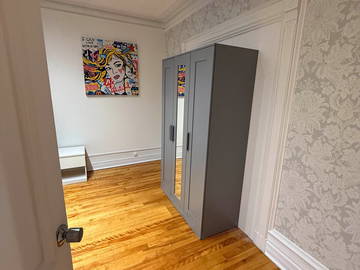 Coliving for rent in Montréal - photo 10: Bedroom-10