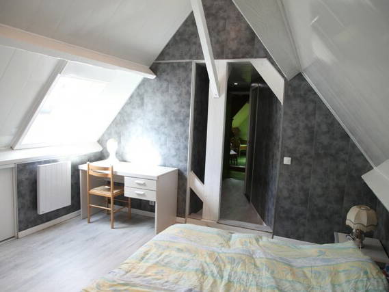 Homestay Montmorency 66182-3