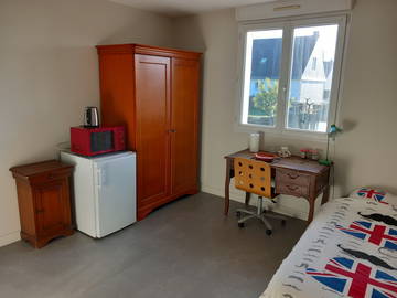 Chambre chez l'habitant à louer à Chartres-De-Bretagne - photo 1 : chambre-1