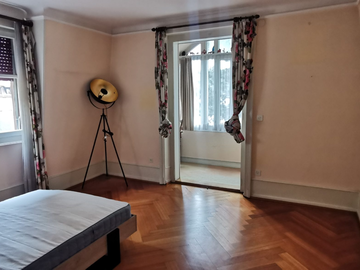 Roomlala | Grande chambre double dans un appartement au centre ville