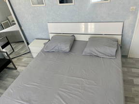 Großes möbliertes Zimmer zu vermieten – Ruhig, hell und komfortabel