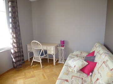 Room For Rent Les Clayes-Sous-Bois 1679