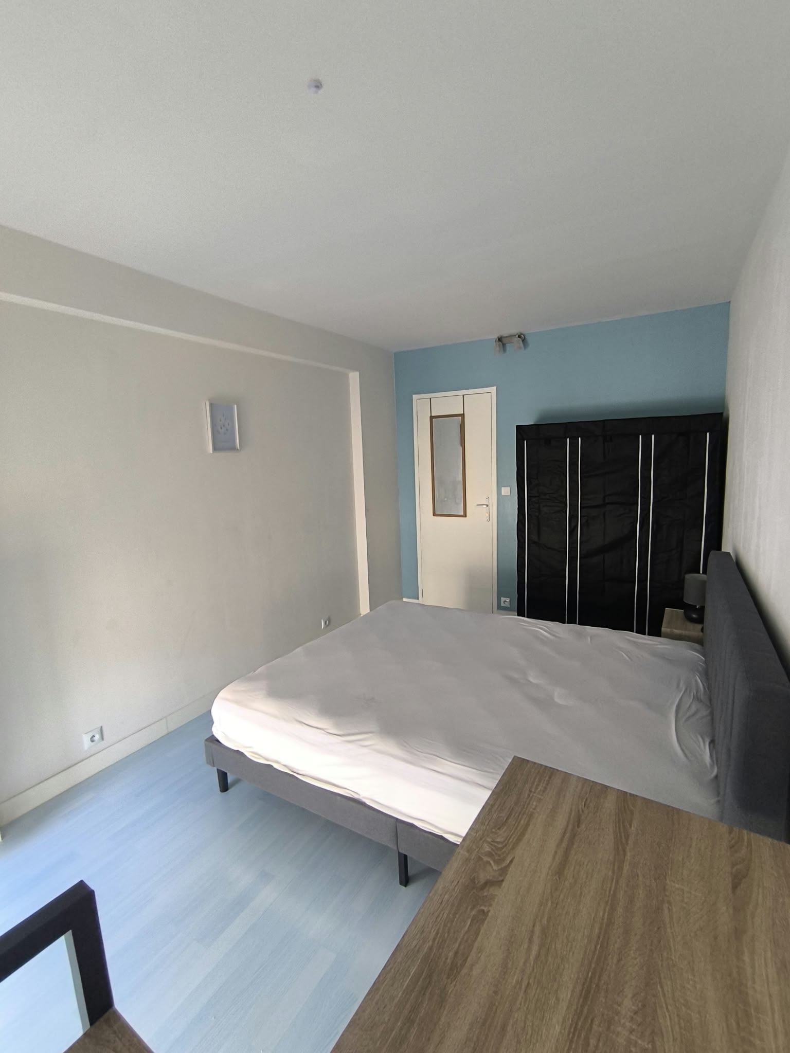 Colocation Tours 673648