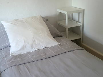 Unterkunft beim Gastgeber zur Miete in Neuchâtel - Foto 4 : Schlafzimmer-4