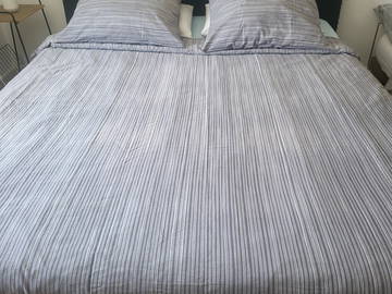 Unterkunft beim Gastgeber zur Miete in Neuchâtel - Foto 1 : Schlafzimmer-1