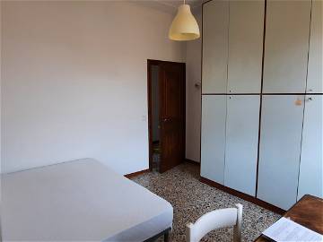 Roomlala | Grande Chambre Simple - Appartement Polimi-étudiants