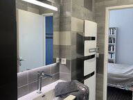 Habitación en casa del anfitrión en renta en Sainte-Luce-Sur-Loire - foto 7 : baño-7