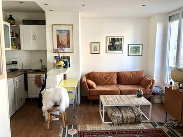 Roomlala | Grande estúdio mobiliado de 26 m2 (linha 1 do metrô Bérault) - Saint-man