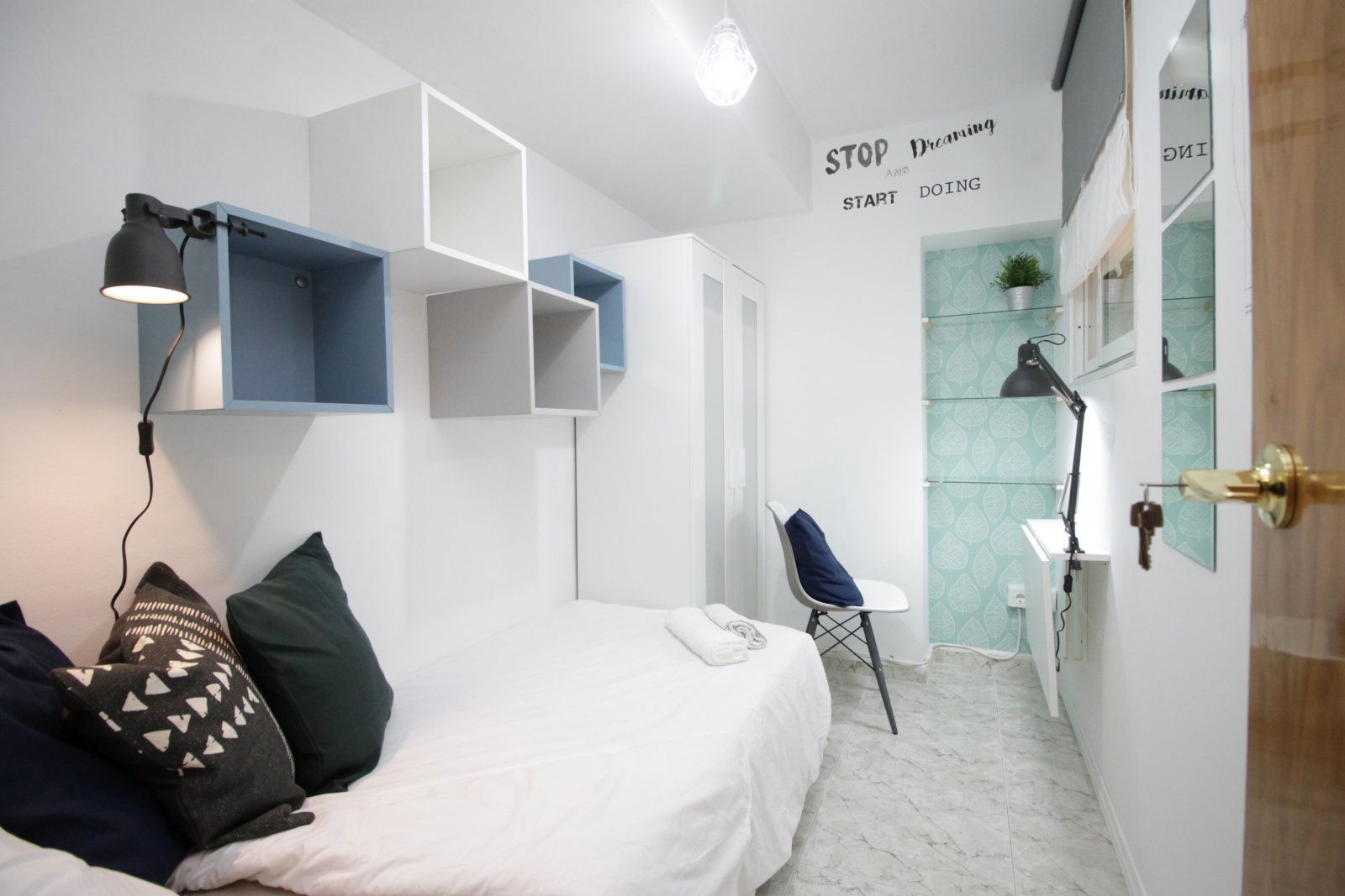 Homestay Barcelona 200328