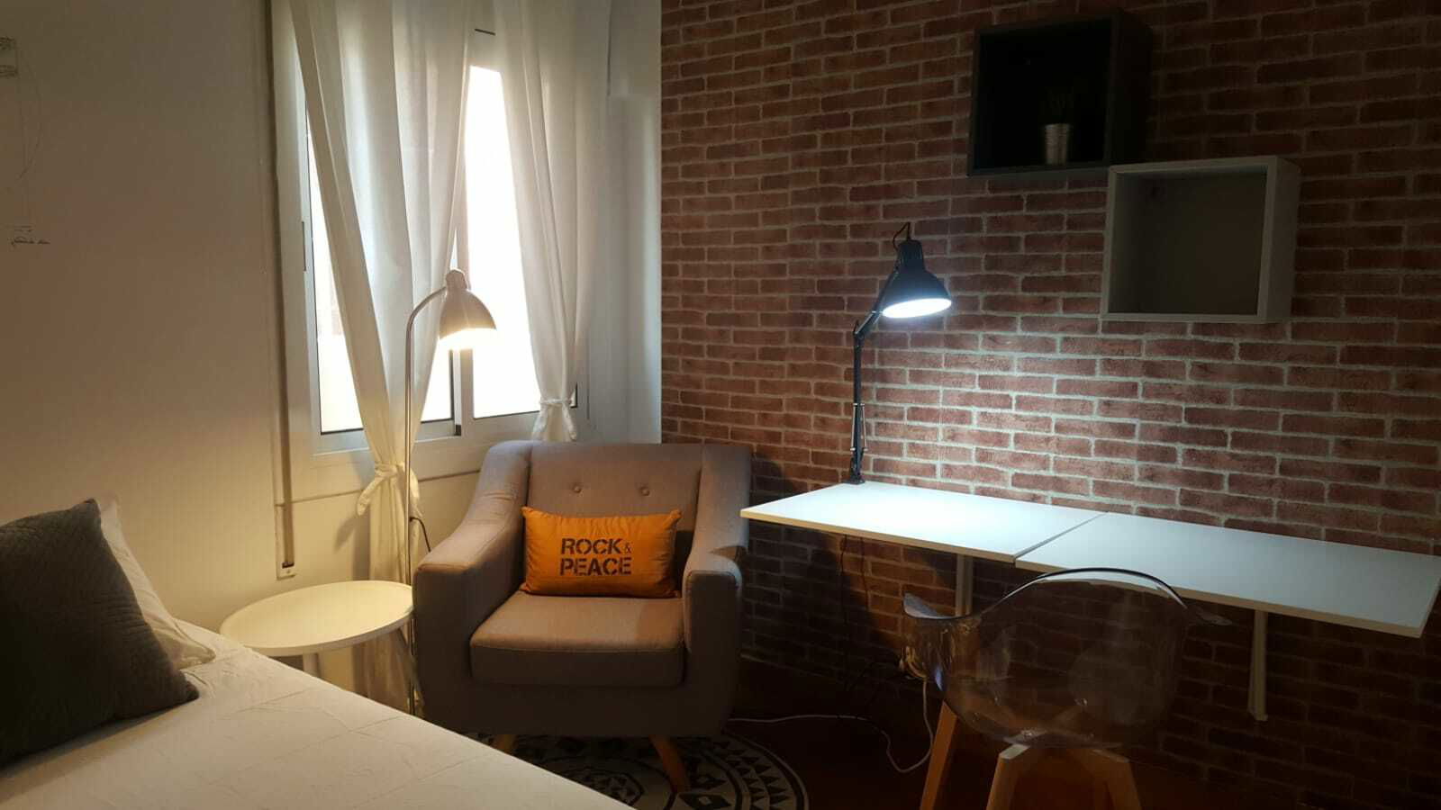 Homestay Barcelona 200301
