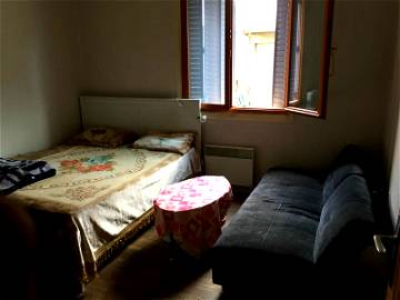 Roomlala | Grenoble:Grand Private Room(U) Available