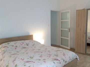 Roomlala | Groot appartement in het historische centrum van Saint Btieuc