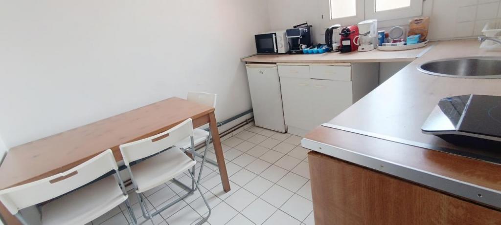 Colocatie Clichy 182297