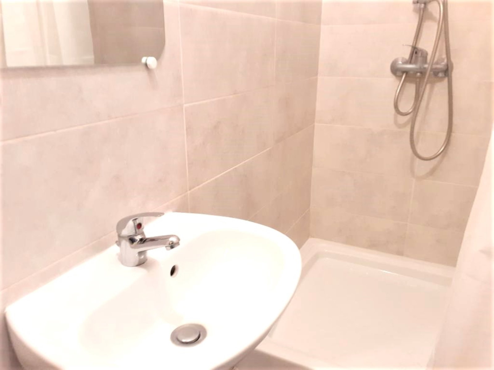 Colocatie Clichy 182297