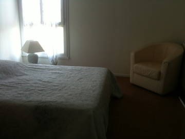 Roomlala | Groot ruim kamer te huur