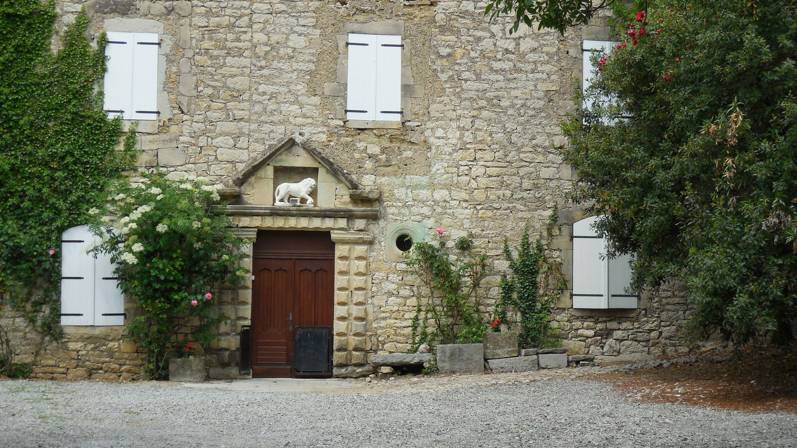 Unabhängiges Studio Saint-Brès 96850