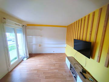 Roomlala | Großes möbliertes und ausgestattetes Studio