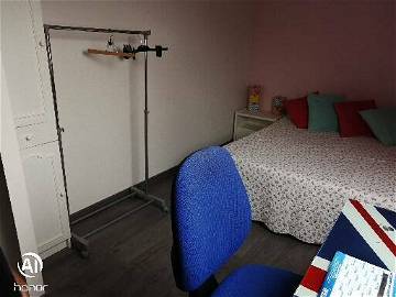 Roomlala | Großes Schlafzimmer In Einem Haus In Etampes