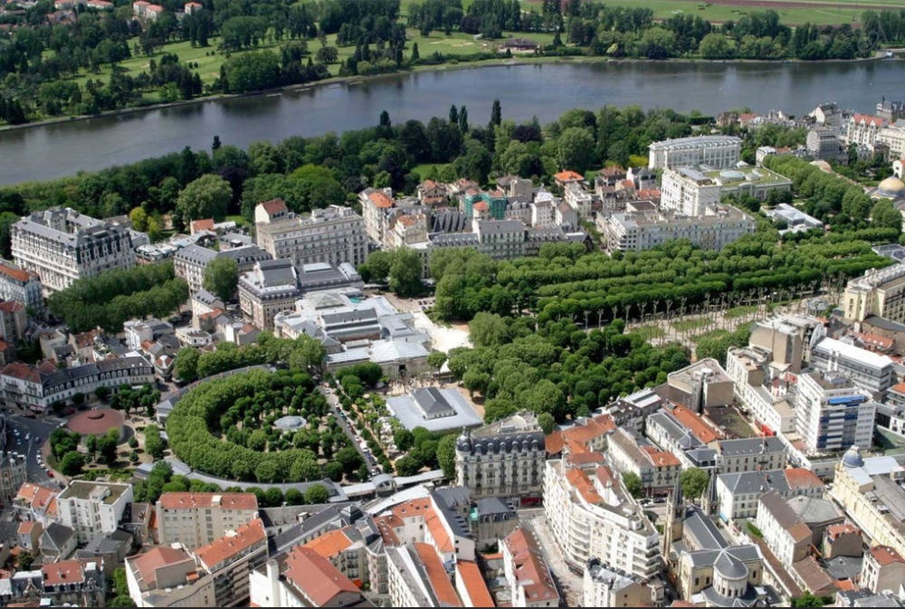 Gastgezin Bellerive-sur-Allier 98859