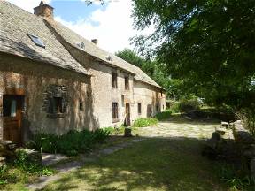 Gîte De Groupe À Louer À Anzat (Puy-De-Dôme)