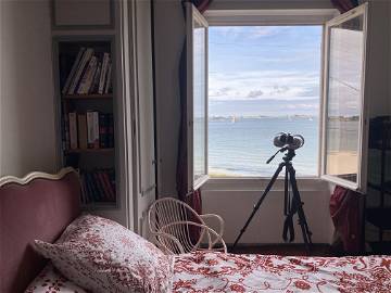 Roomlala | Guest Room By The Sea