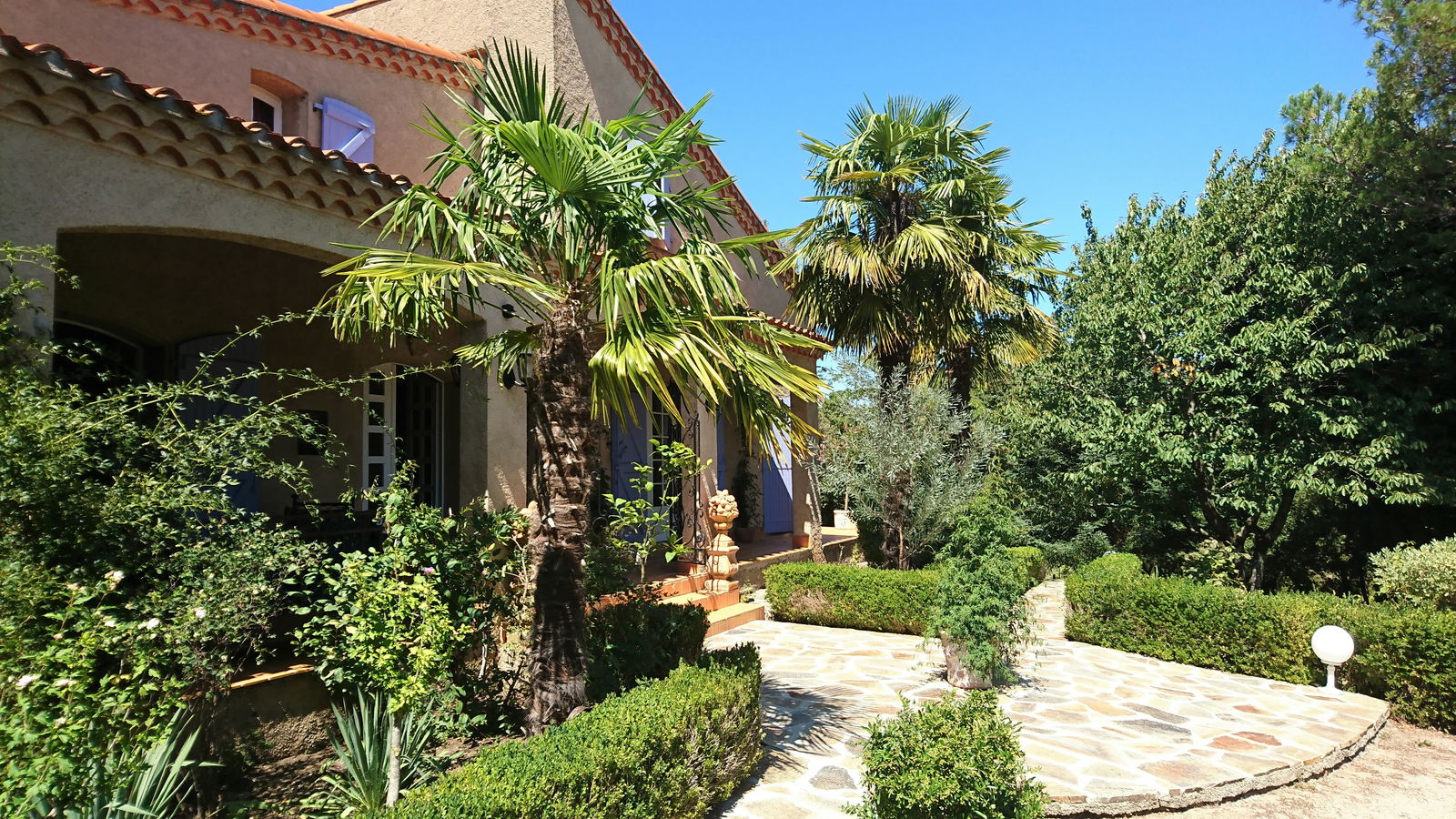 Homestay Montolieu 140307