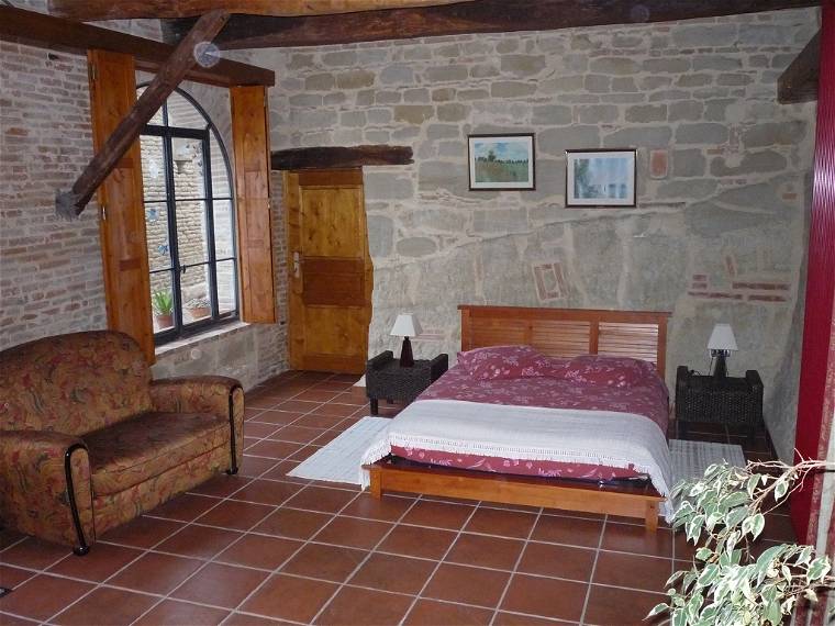 Homestay Montalzat 69090