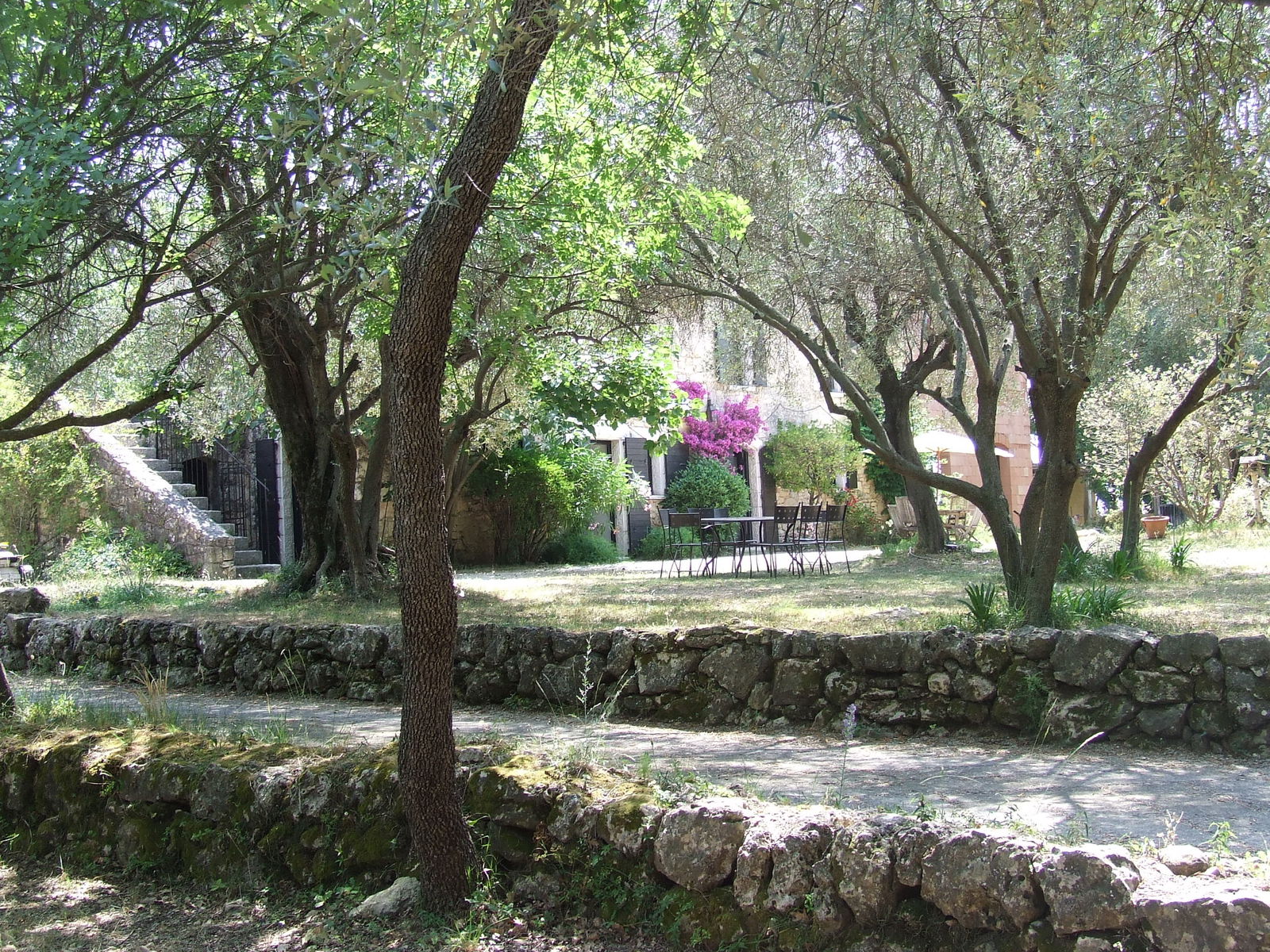 Bed And Breakfast Le Rouret 84685