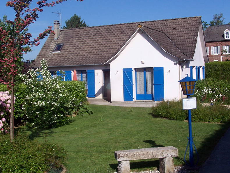 Habitaciones De Huéspedes Yvetot 85664-1