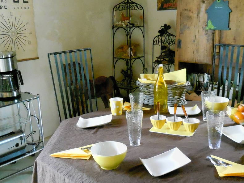 Habitaciones De Huéspedes Lescheroux 86429-3