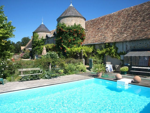 Bed And Breakfast Challes 48149