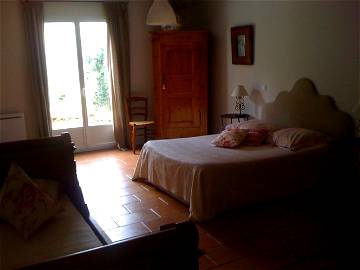 Roomlala | Guest Room In The Heart Of The Camargue