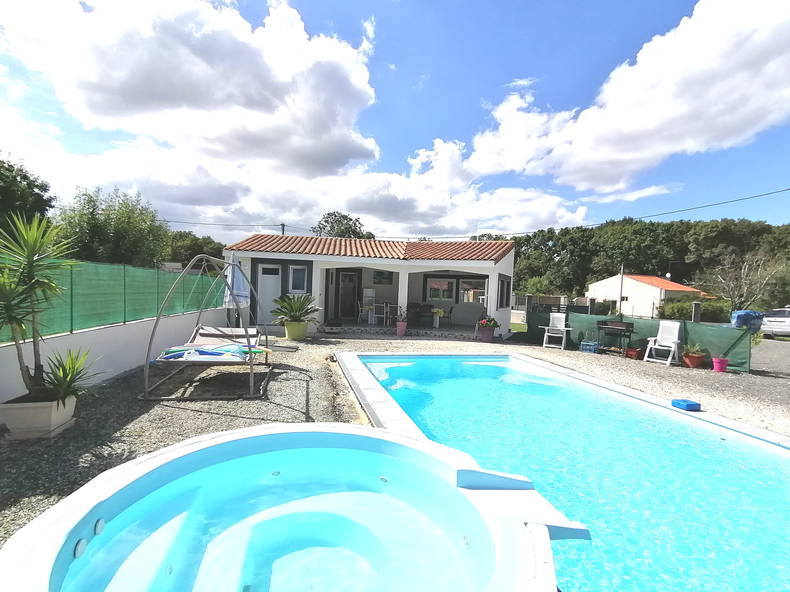 Chambre Chez L'habitant Saintes 241126-3