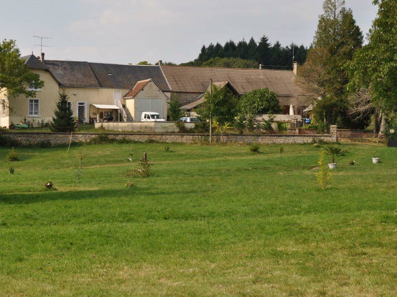 Habitaciones De Huéspedes Crevant 63249-1