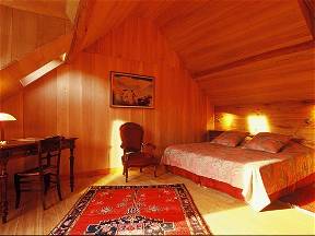 Guest Rooms For Rent At La Ferme Du Buret