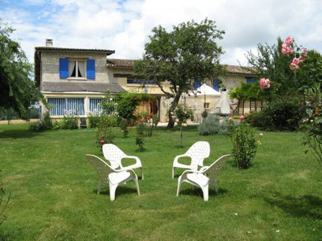 Homestay Peyrière 13817