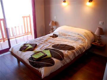 Roomlala | Guest Rooms For Rent - Lauz'Oustal
