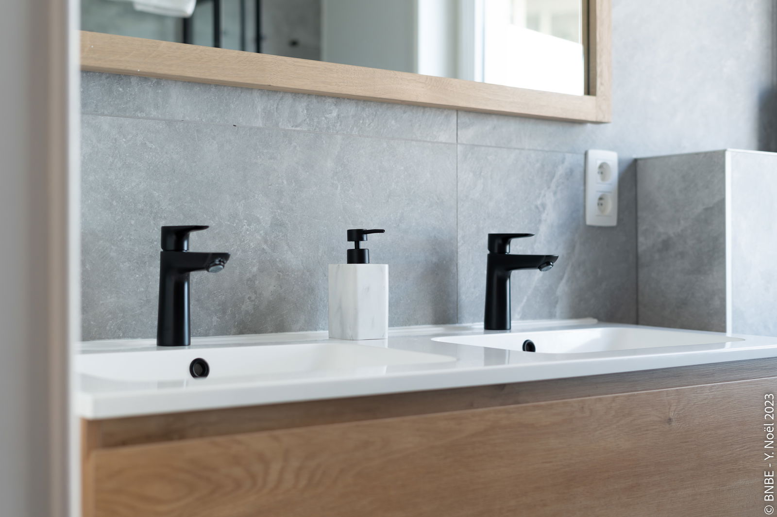 Kolokation Charleroi 265538