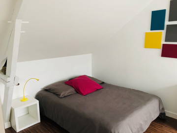 Roomlala | Habitación agradable cerca del metro Via Silva