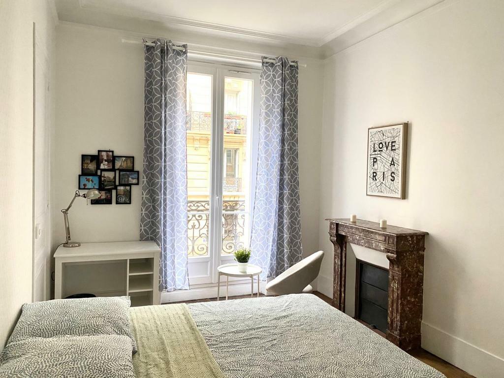 Colocación Paris 243005