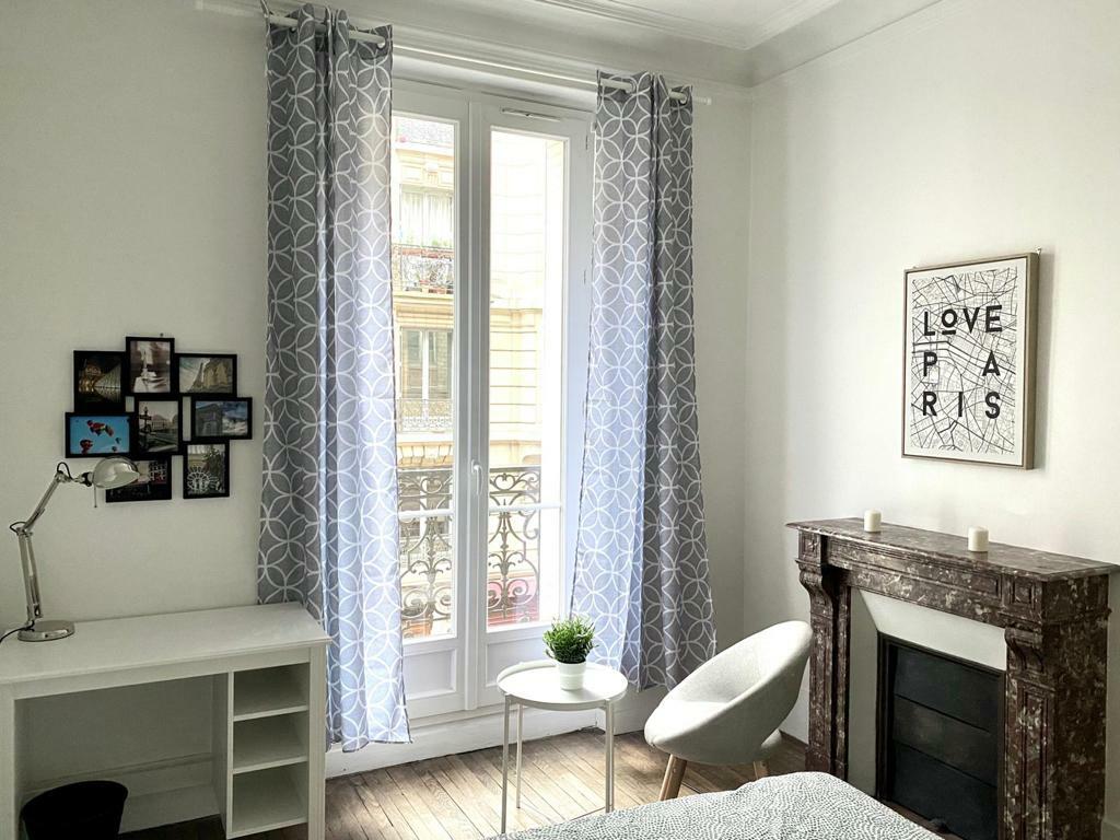 Colocación Paris 243005