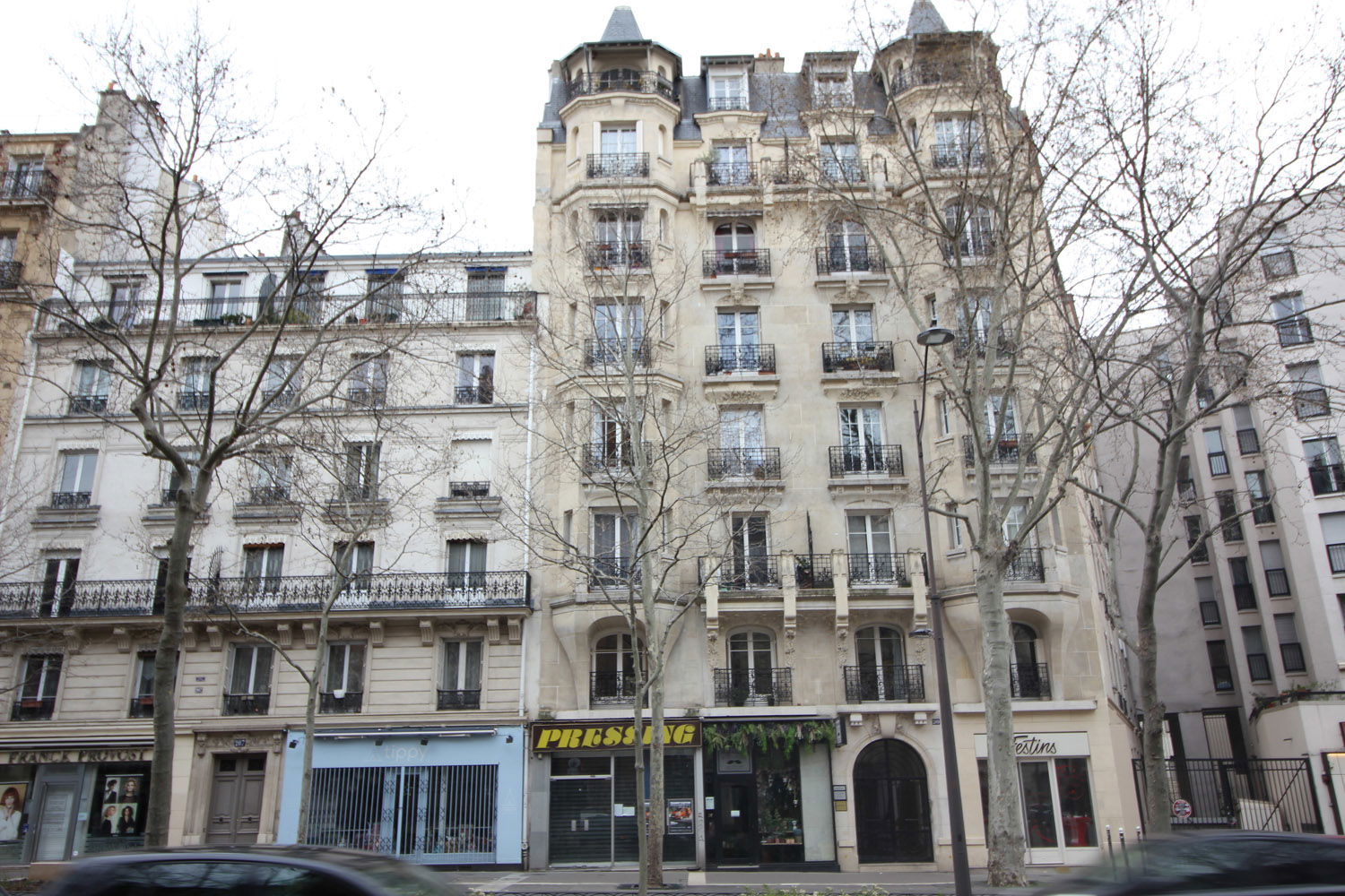 Colocación Paris 235275
