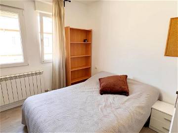 Roomlala | Habitación alquiler estudiantes en piso compartido