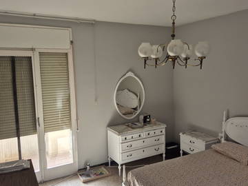 Roomlala | Habitacion amplia en Cervera