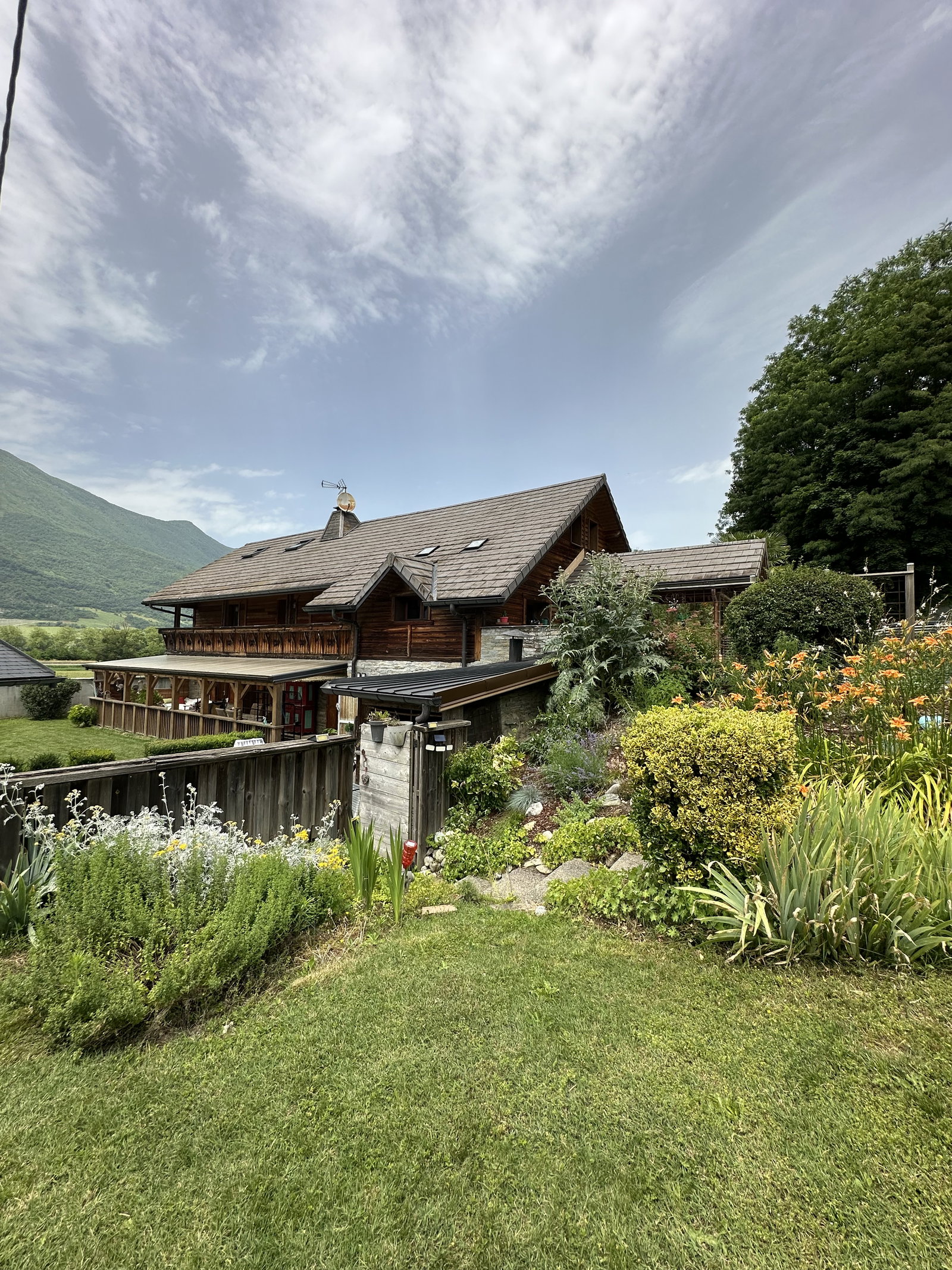 Colocación Coise-Saint-Jean-Pied-Gauthier 663177