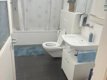 Colocation à louer à Zollikofen - photo 4 : salle de bain-4