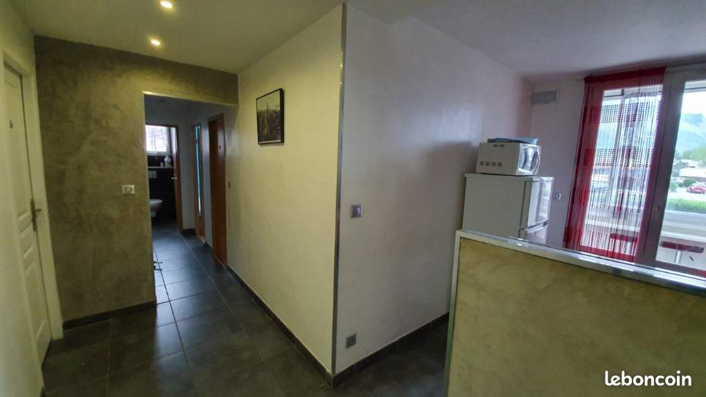 Colocación Saint-Martin-d'Hères 412875