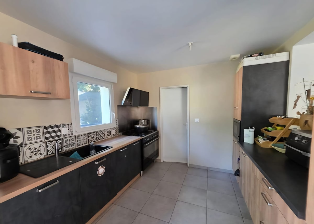Habitación En Casa Del Anfitrión Sainte-Geneviève-des-Bois 669151