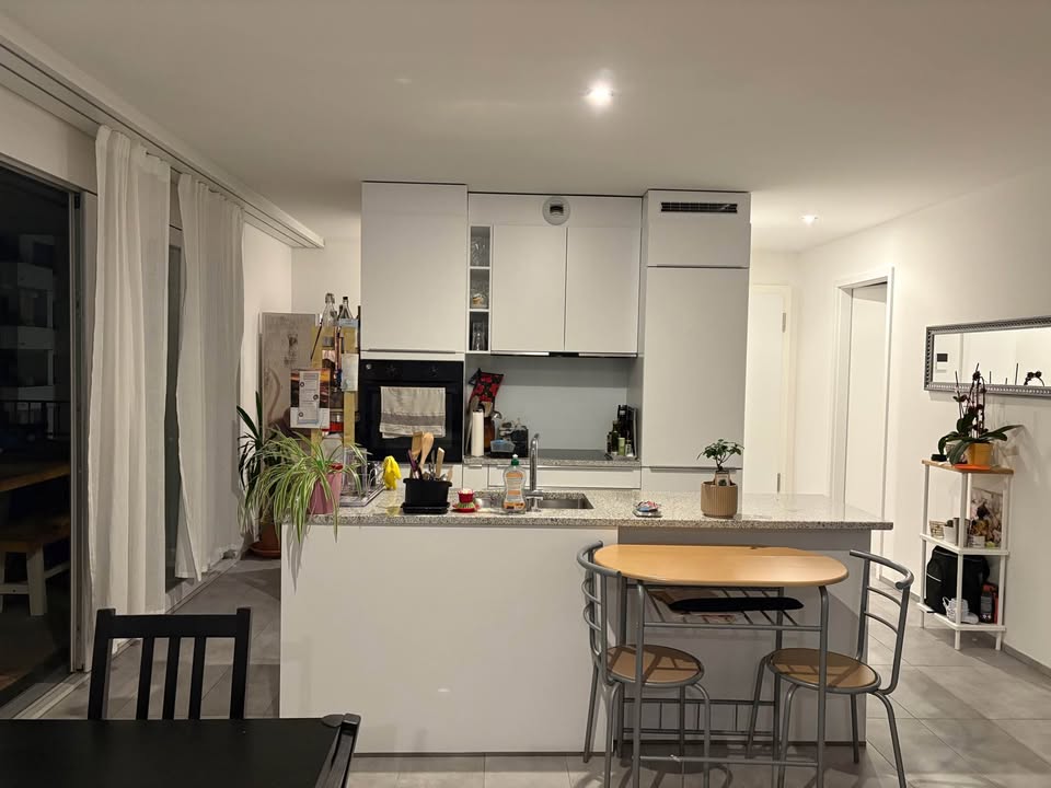 Piso Compartido Nyon 673422
